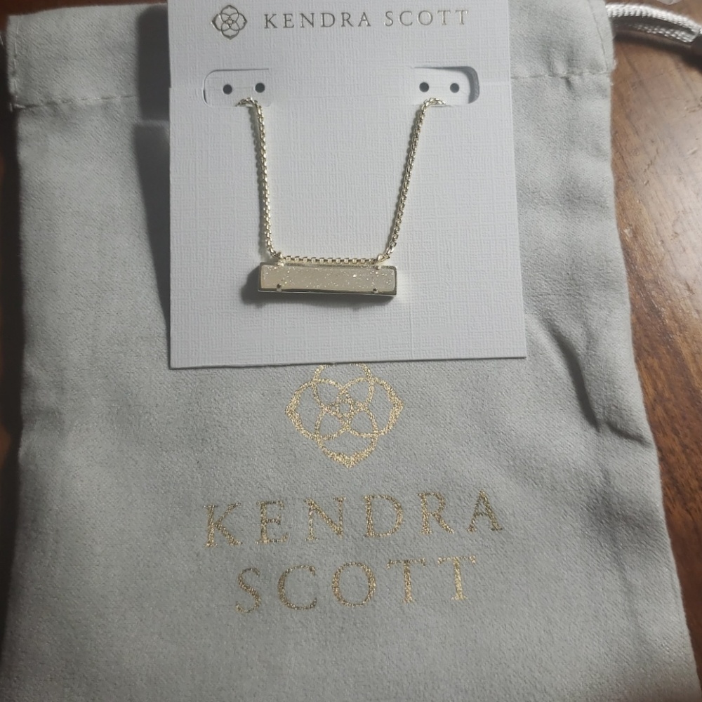 Kendra scott brand new